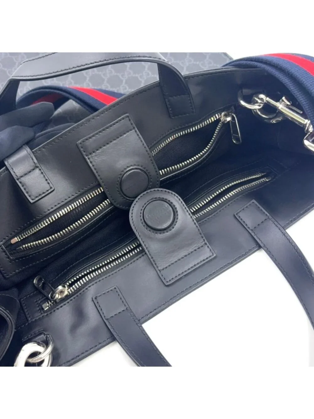 Gucci GG Supreme Leather Black Tote Silver